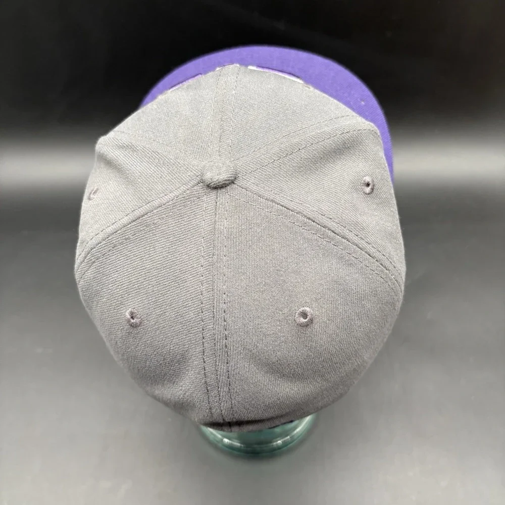 Washington Huskies New Era 59FIFTY Fitted Hat Gray Purple Size 7 1/4 Huskies
